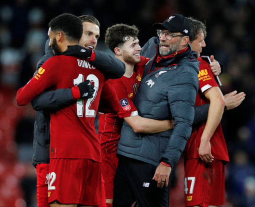 11月22日，在2025华润饮料中超联赛第30轮...（11月22日，2025赛季华润饮料中超联赛第30轮打响）