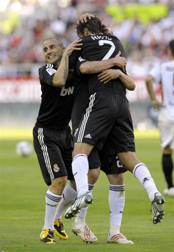 信使报：国米、纽卡、维拉和桑德兰关注贡多齐的情况（信使报：国米、纽卡、维拉及桑德兰密切关注贡多齐动态）