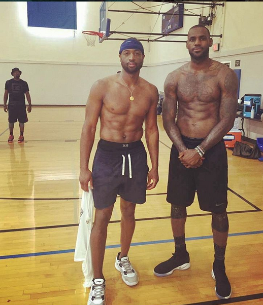 记者：洲际比赛是商业赛，不管国安还是海港想怎么踢就怎么踢（记者：洲际赛本质为商业赛事，国安与海港踢法自主）