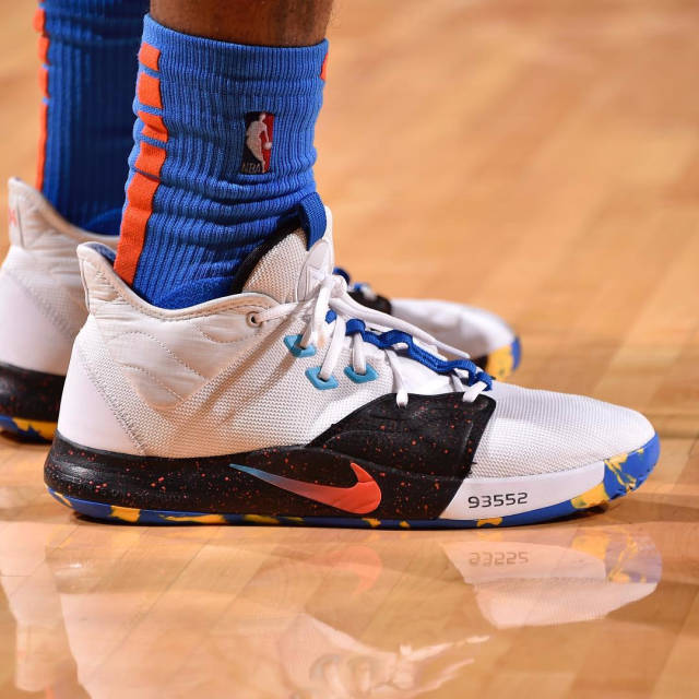 34岁阿联酋国脚奥马尔宣布退役，曾斩获亚洲足球先生（34岁阿联酋球星奥马尔挂靴，曾当选亚洲足球先生）