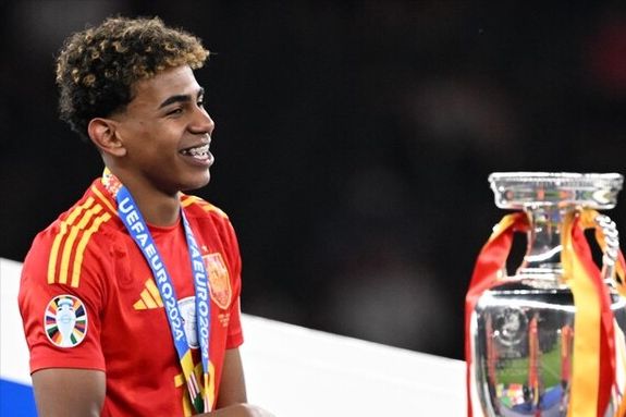 阿尔梅里亚沙特老板：目标升入西甲并持续发展；梦想签下C罗（阿尔梅里亚沙特籍老板：冲击西甲、推进可持续发展，盼签下C罗）